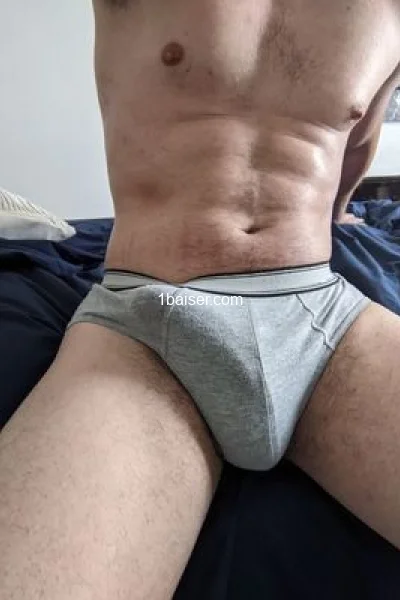 Escort à Bordeaux : Daddyishere, Homme (2/2)
