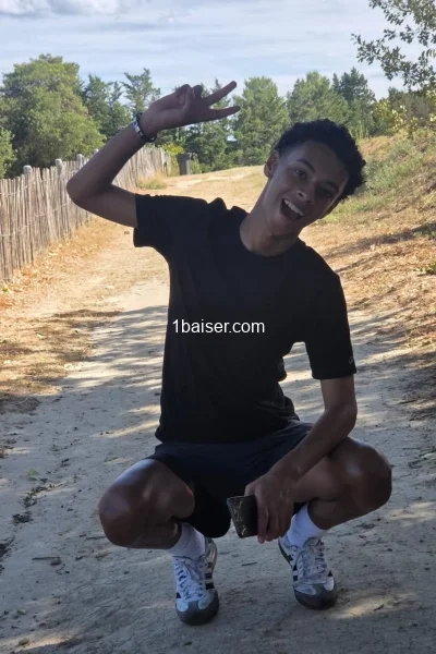 Escort in Montpellier : Kylian le métis, Male (2/3)