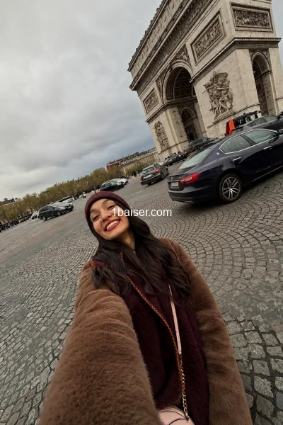 huii — Escort Paris