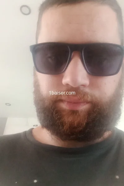 Escort à Caen : Antoine, Homme (2/3)