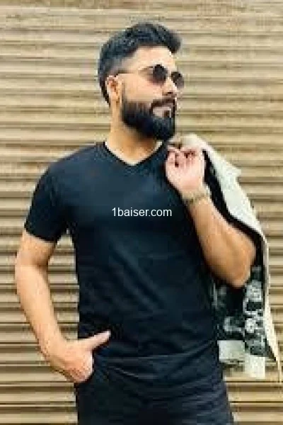 Zero — Escort à Marseille, Homme (1/2)