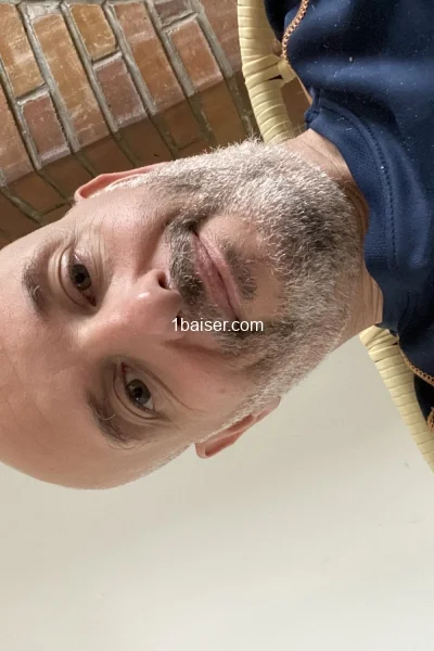 Escort à Pas de Calais : Florian, Homme (2/3)