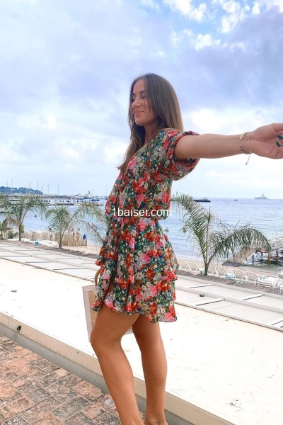 Elly — Escort Paris (1)