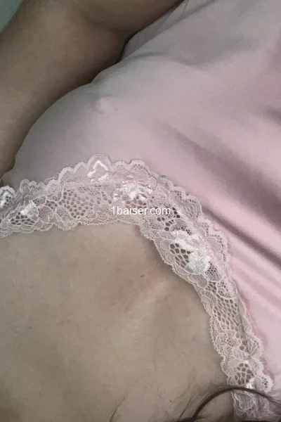 Escort in Toulouse : Nadia, Female (2/3)