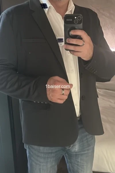 Escort in Blois : Olivier, Male (2/3)