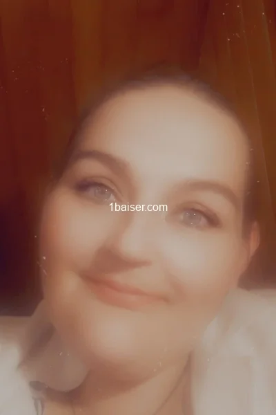 Escort à Finistere : Clara 40, Femme (2/3)