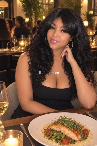 Escort à Clermont Ferrand : Nhay, Femme (2/3)