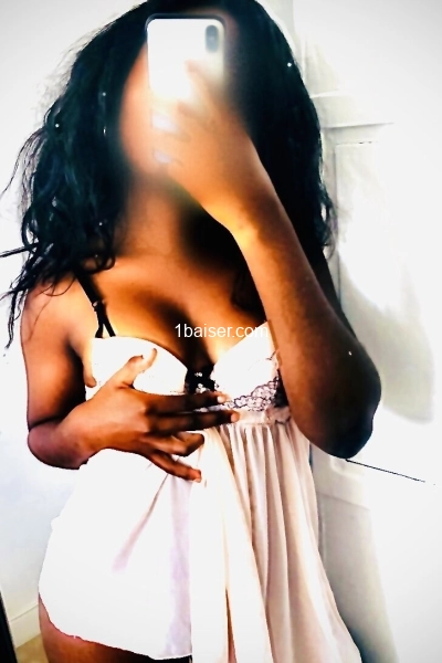  — Escort Paris (1)