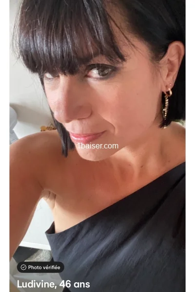 Escort in Paris : Louloudesaison, Female (2/2)