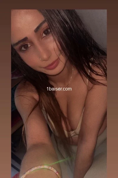 Escort à Annecy : Sarah74, Femme (2/3)