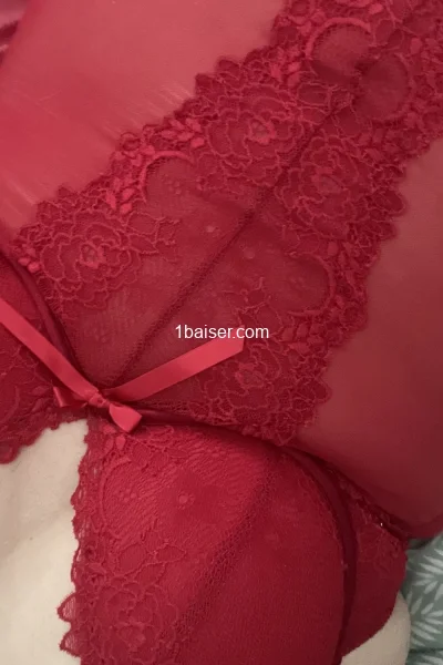 Escort in La Rochelle : Miss, Female (2/3)