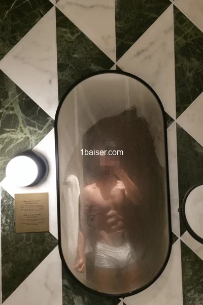 Escort à Paris : Blacking, Homme (2/3)