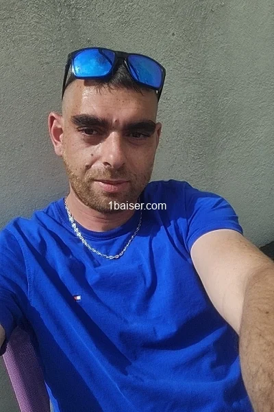 Escort à Loire : Momonav42, Homme (2/3)