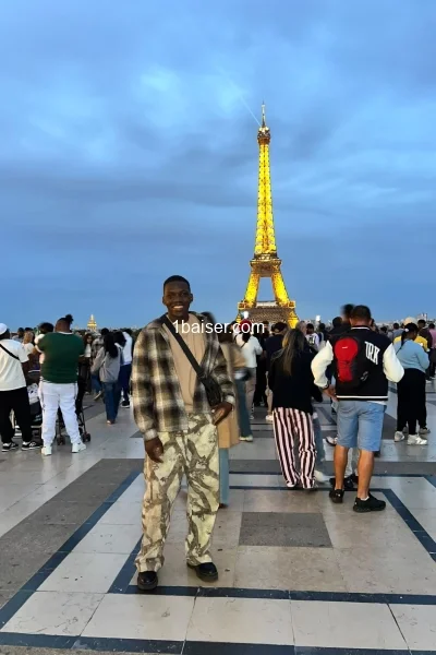 Escort in Paris : JhonK, Male (2/3)