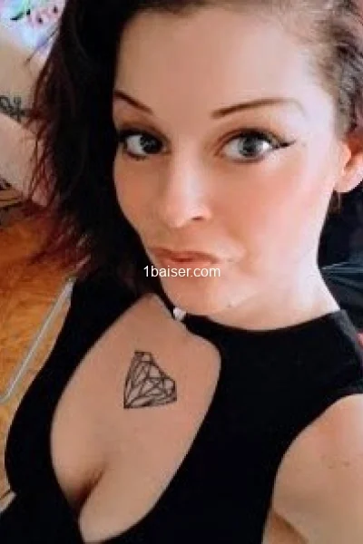 Escort à Paris : Lilou, Femme (2/3)