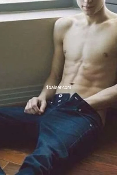 Escort in Colmar : Saloei, Male (2/3)