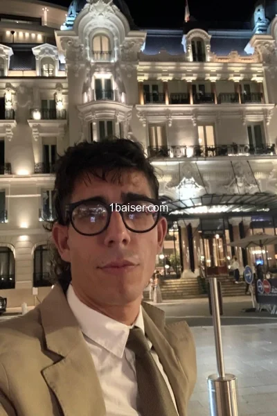 Escort à Paris : Giò 777, Homme (2/2)
