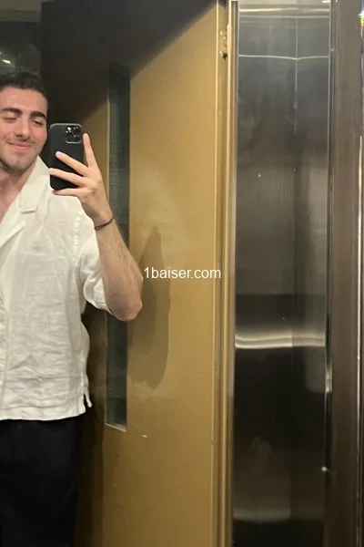 Escort in Paris : ejr30, Male (2/3)