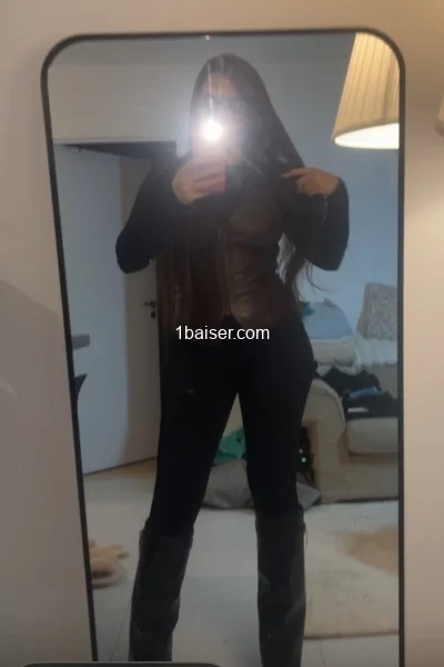 Escort in Pau : Soww, Female (2/2)