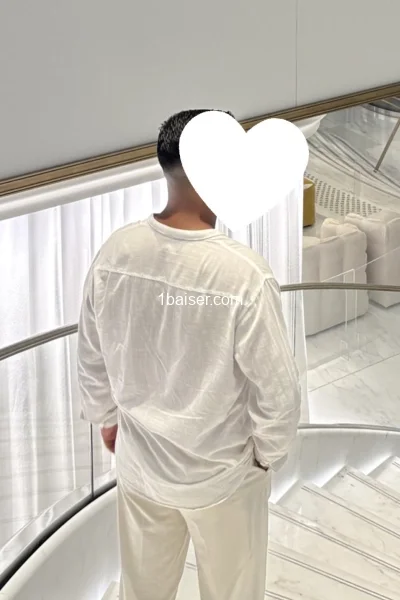 Nahoum — Escort Marseille