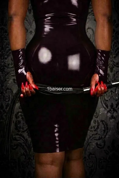 Déessenoire — Escort Paris