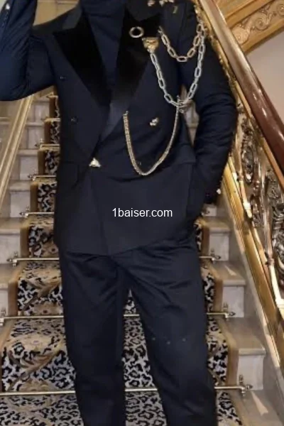 Escort in Cote d'Azur : Massage, Male (2/3)