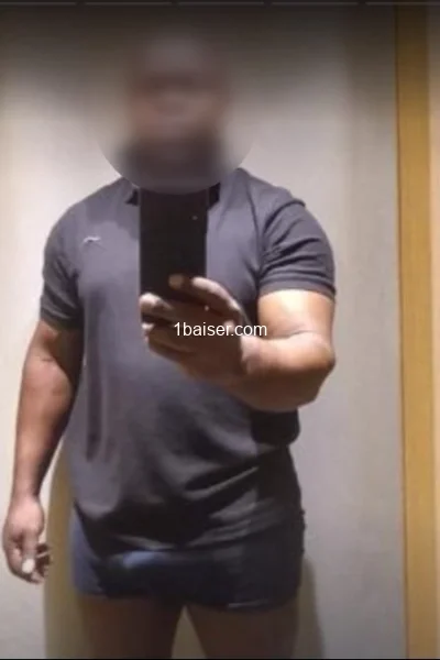 Escort à Lille : Bernard, Homme (2/3)
