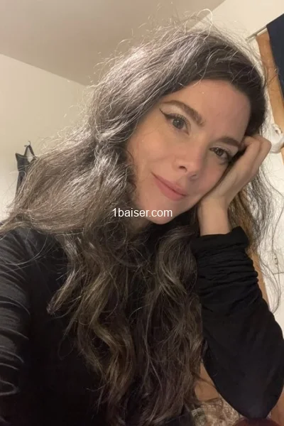 Ruth Laprune — Escort in Marseille, Female (1/4)