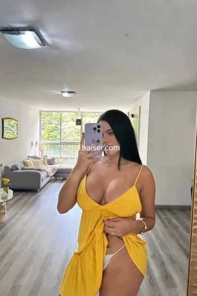 Mabel 40 — Escort Livry Gargan