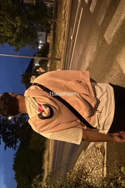 Escort à Nantes : Rayan, Homme (2/3)