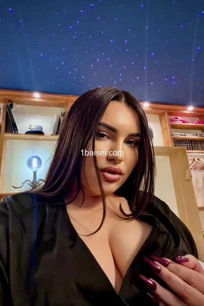 Escort in Albertville : Elena, Female (2/3)