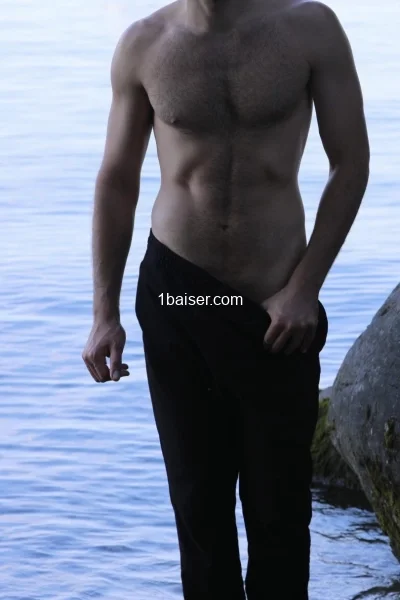 THOM — Escort Annemasse