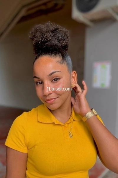 Alexiaollanz — Escort Reims (1)