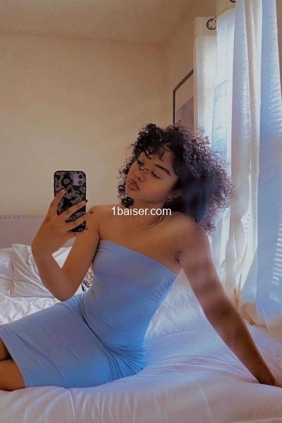 Laura — Escort Clamart (1)