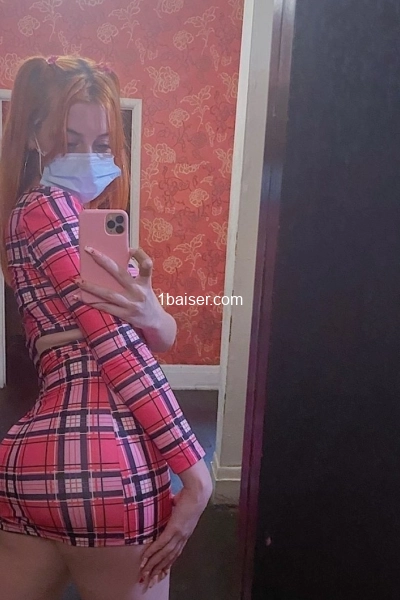 Daniella023 (1)