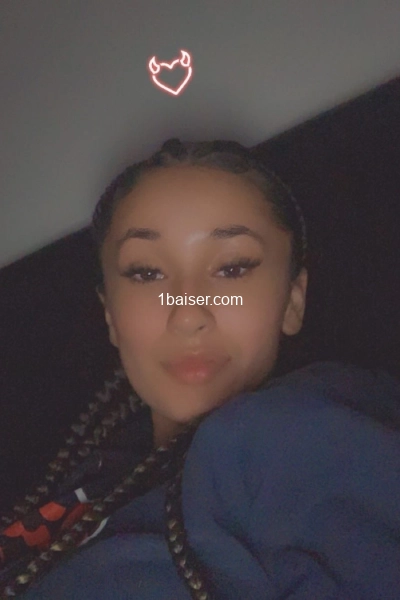 Alexandrine — Escort Lyon (1)
