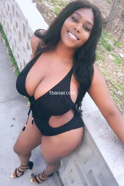 Escort à Paris : Babaradiara, Femme (2/3)