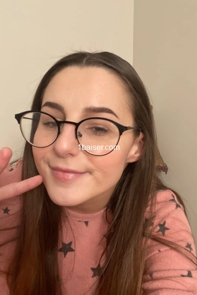 Laura — Escort Cergy (1)