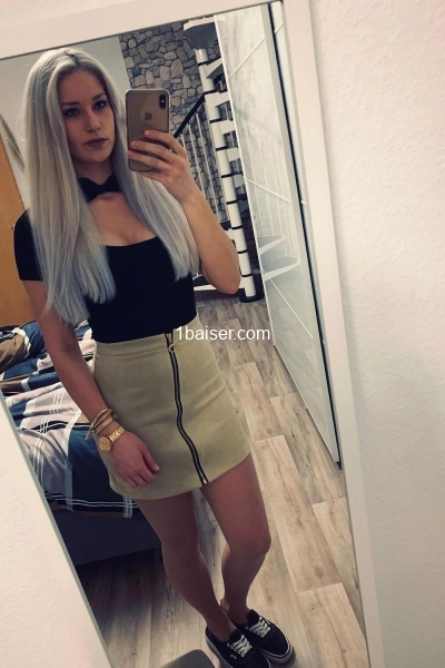 Louise909 — Escort Brest (1)