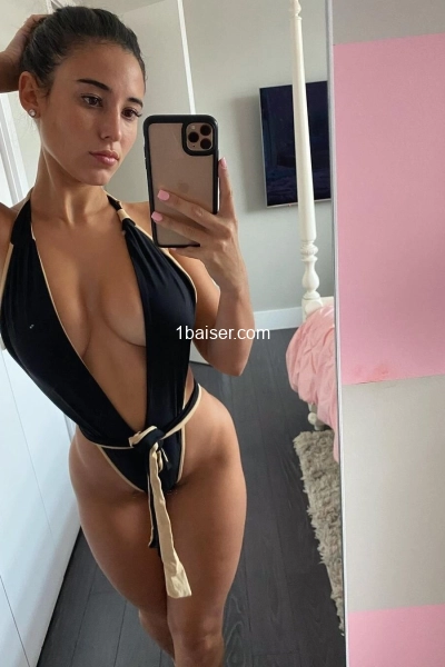Rose-Leroy — Escort Rennes (1)