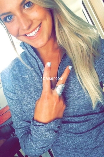 Juniora — Escort Antibes (1)