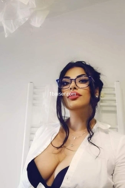 Larra-Croft-gfe