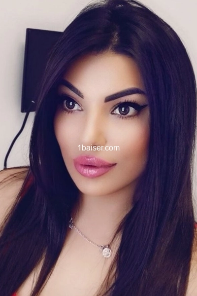 Larra-Croft-gfe