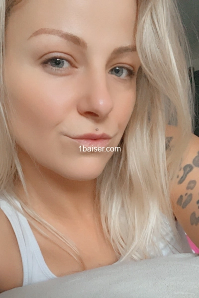 Disponible — Escort Neuilly sur Seine (1)