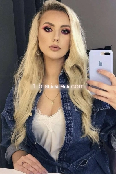 Karina — Escort Paris (1)
