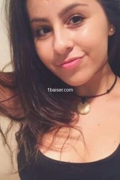 Victoria — Escort Issy les Moulineaux (1)