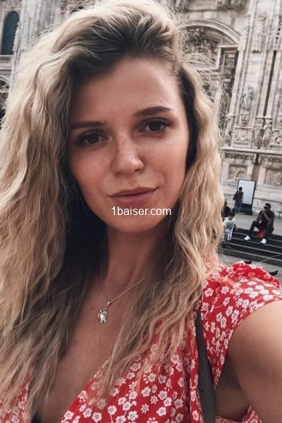 Jennifer — Escort Troyes (1)