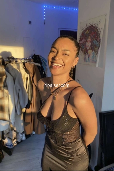 Escort à Hautes Pyrenees : Belinda, Femme (2/3)