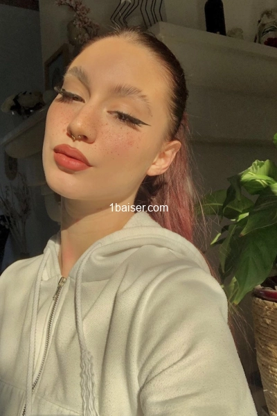 Chloe — Escort Mulhouse (1)