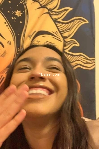 Escort à Lyon : Kellykaren1104, Femme (2/3)